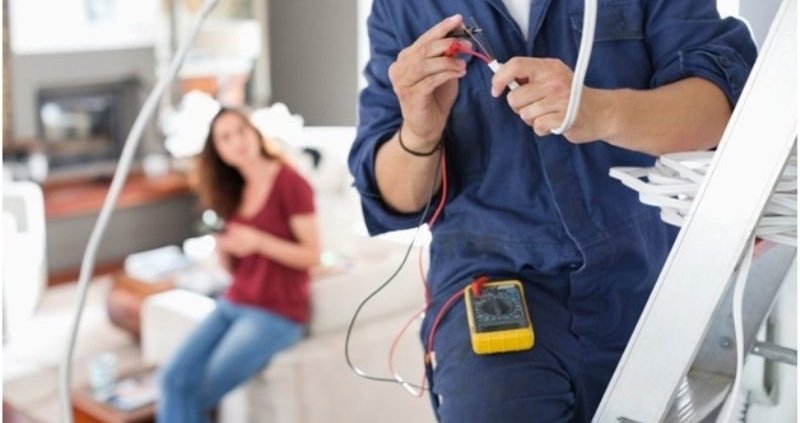 el tehnik po domovete